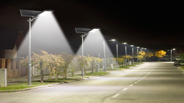 Lampadaires solaires avec technologie de capteur de mouvement